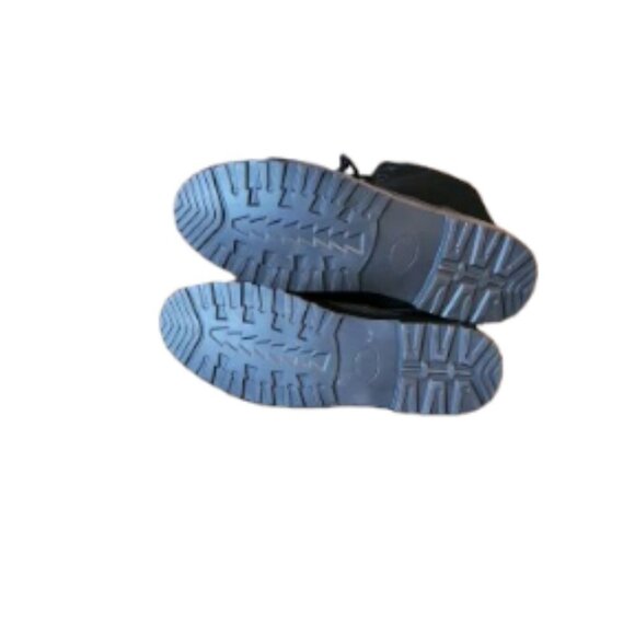 Black SQL Ankle Boots with Soft, Fuzzy Lining in Size 7 (Euro 38) - Picture 5 of 6